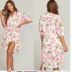 Like new Show me your Mumu Robe